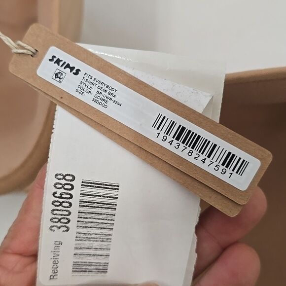 New with tags SKIMS Bra And G string underwear bundle 4x, 3x - Picture 10 of 10